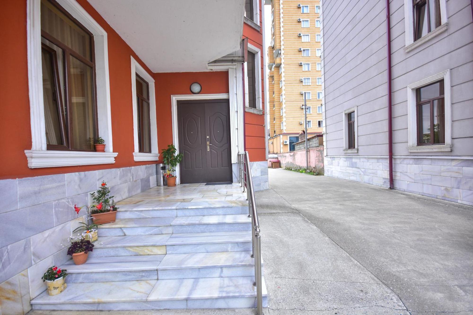 Family Apartments In Batumi Exterior photo