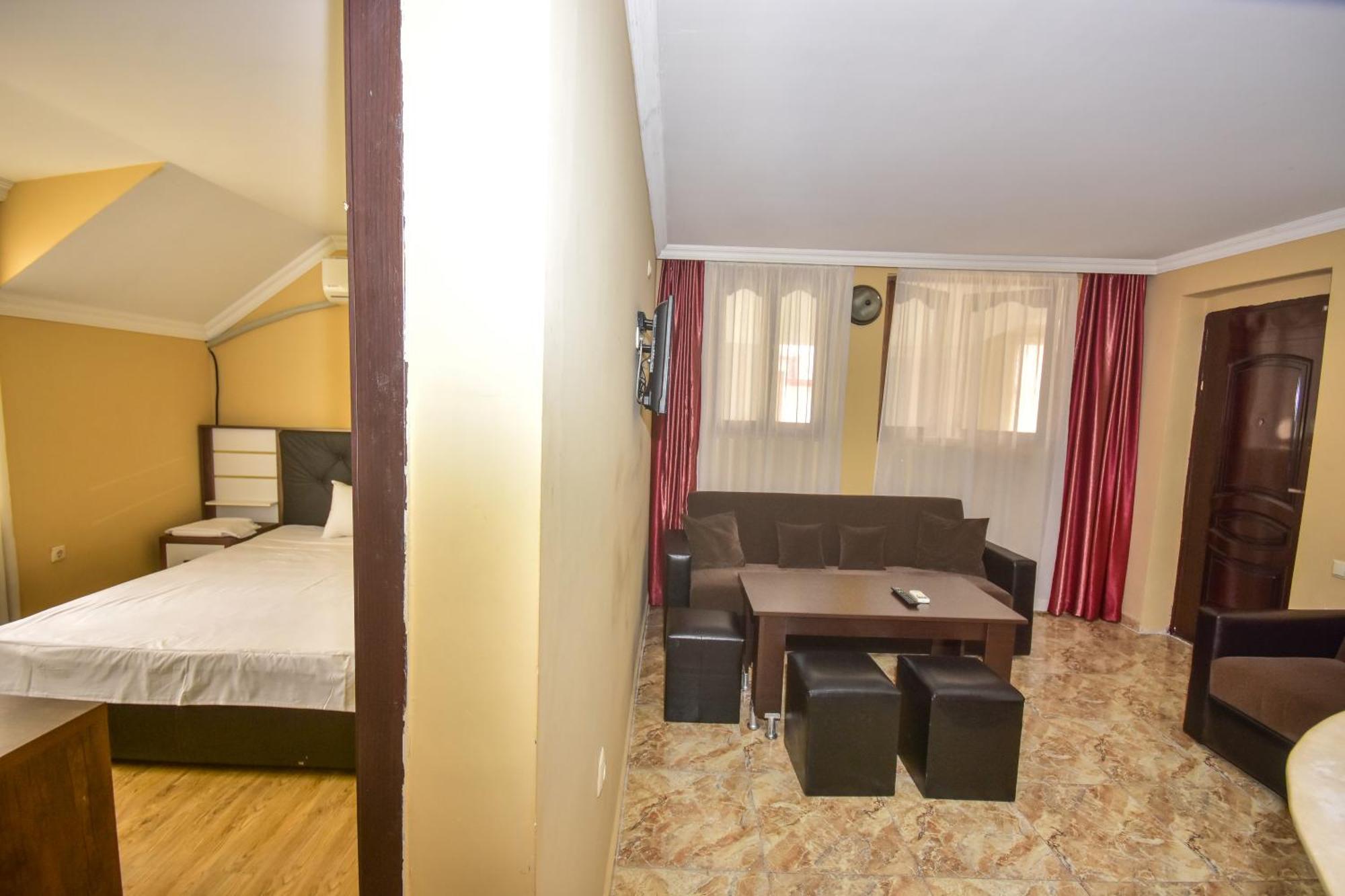 Family Apartments In Batumi Exterior photo