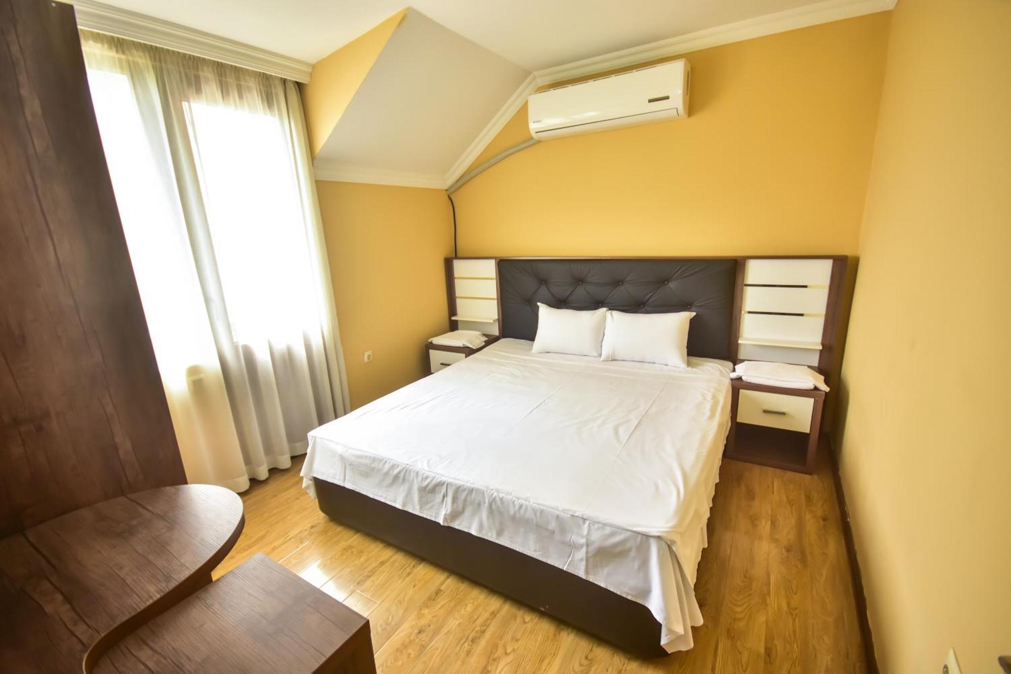 Family Apartments In Batumi Exterior photo