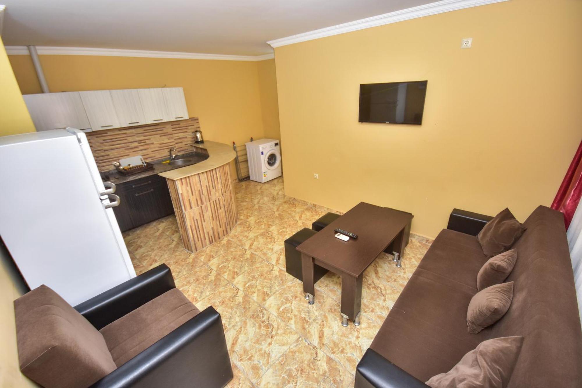 Family Apartments In Batumi Exterior photo