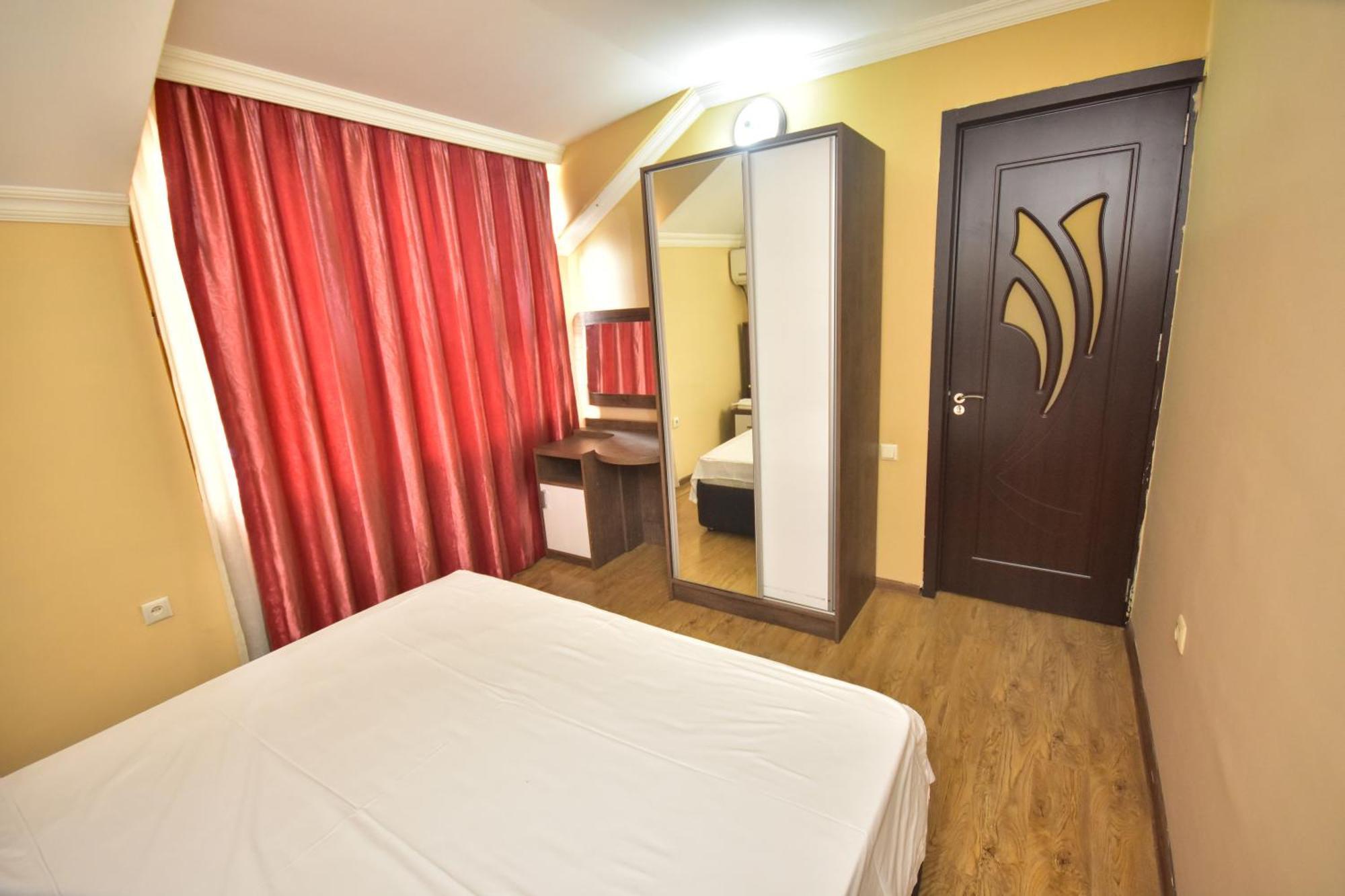 Family Apartments In Batumi Exterior photo